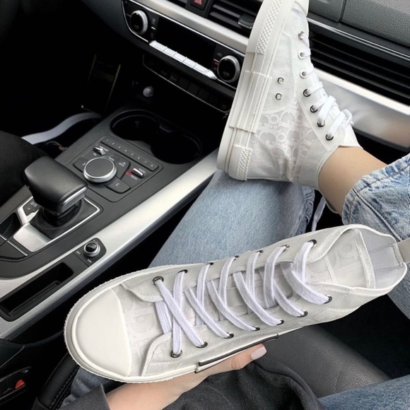 Dior b23 oblique high top sneakers - Picture 2 of 8
